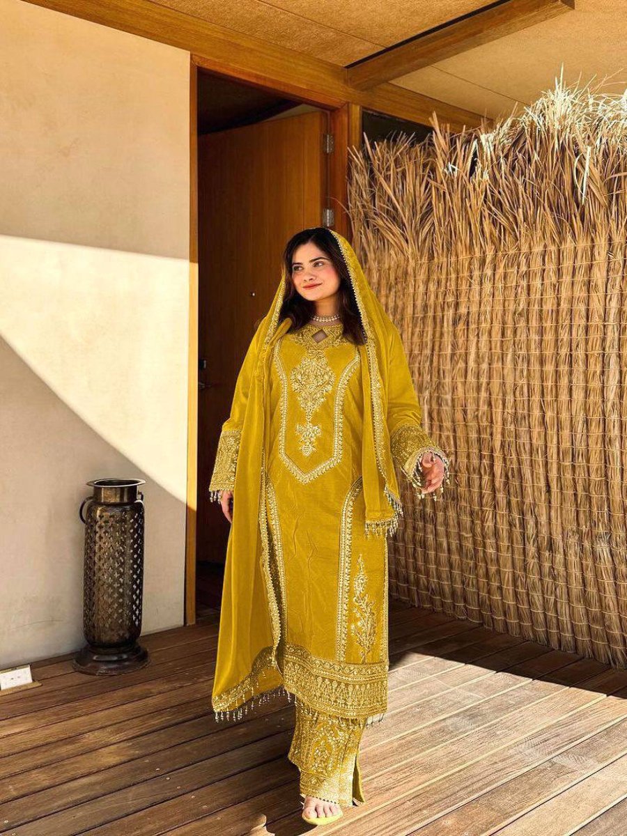Launching New Đěsigner Party Wear Look Pur Chinon Silk Top Plazzo & Dupatta Set.