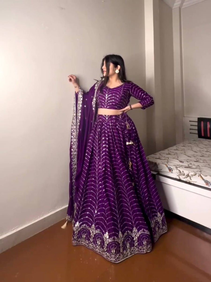 Presenting New Đěsigner Lehenga-Choli Collaction.