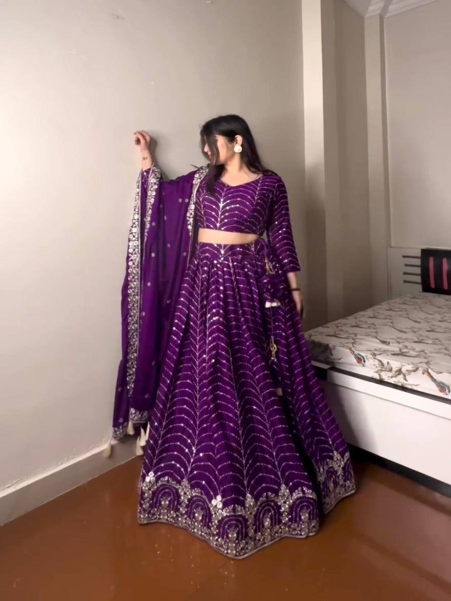 Presenting New Đěsigner Lehenga-Choli Collaction.