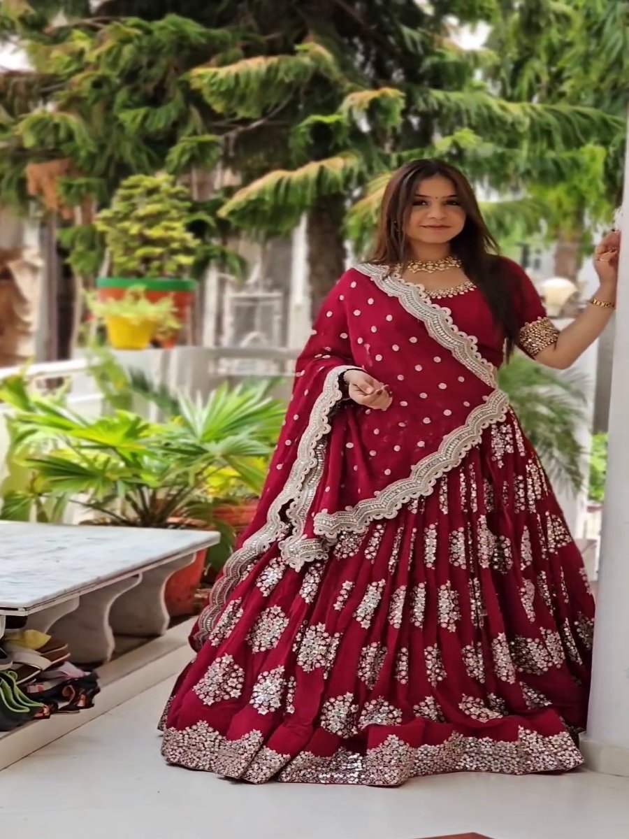 Presenting New Đěsigner Lehenga-Choli Collaction.