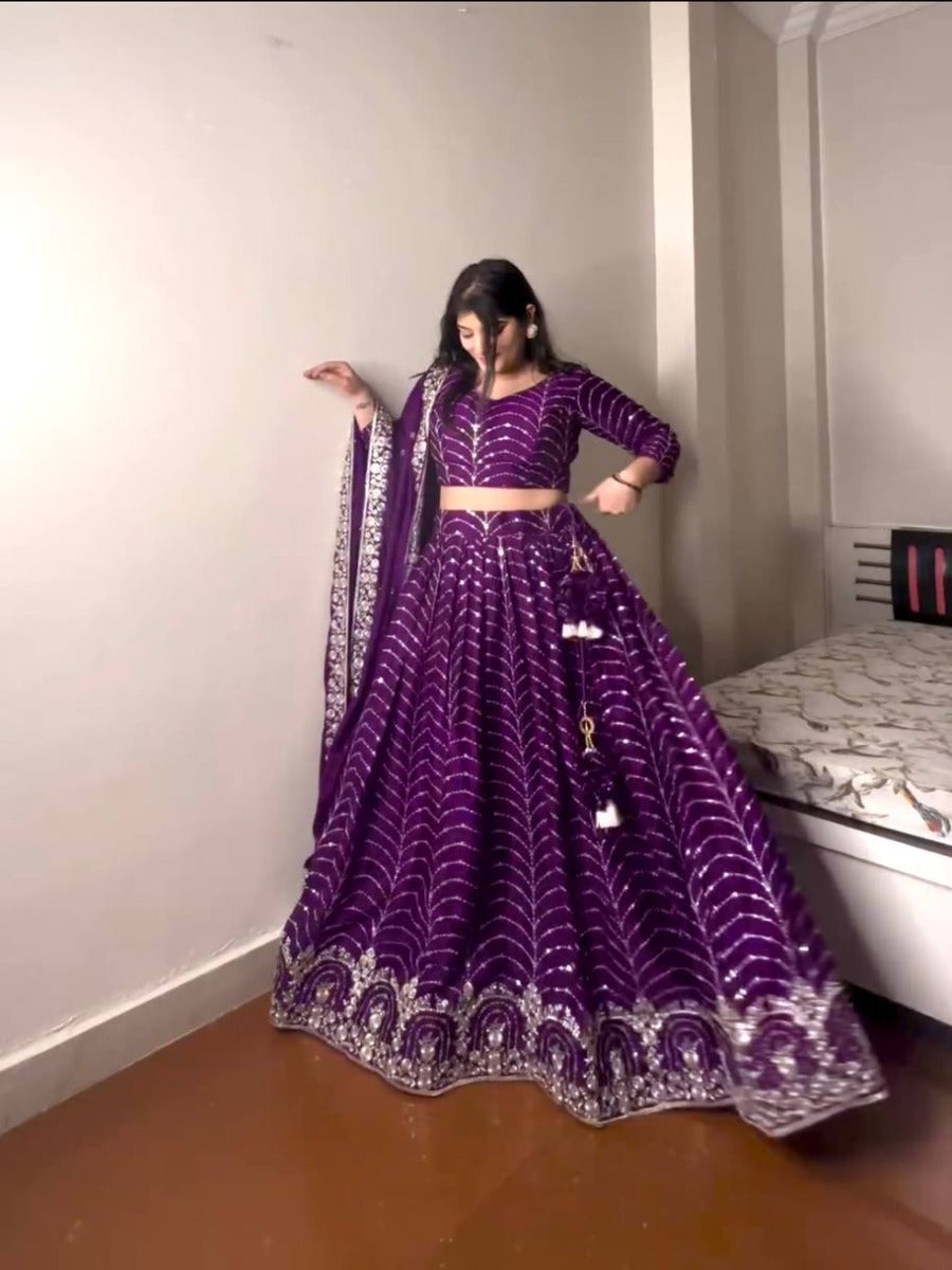 Presenting New Đěsigner Lehenga-Choli Collaction.