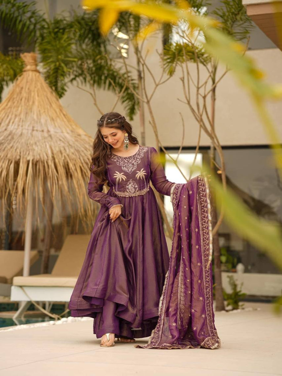 PRESENTING NEW STUNNING LOOK TOP PLAZZO & DUPATTA COLLATION.
