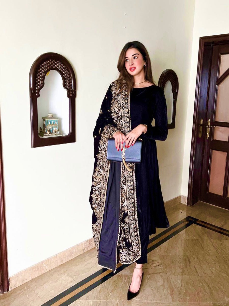 Launching New Designer Wedding Wear Look Full Velvet Anarkali Gown & Dupatta Set.