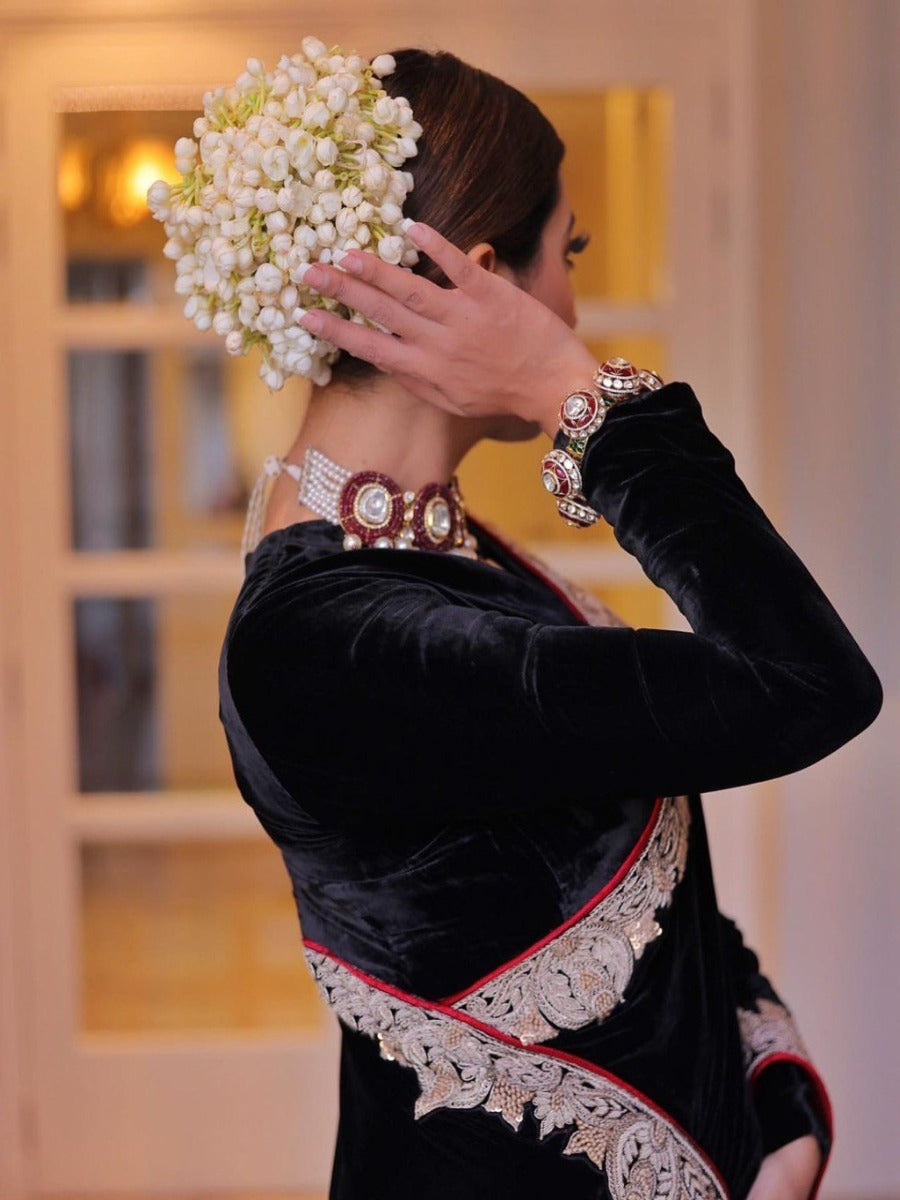 THIS WINTER WEDDING SEASON DESIGNER WEAR BLACK VELVET SAREE WITH CORDING SEQUANCE EMBROIDERED LACE WORK WITH BLOUSE