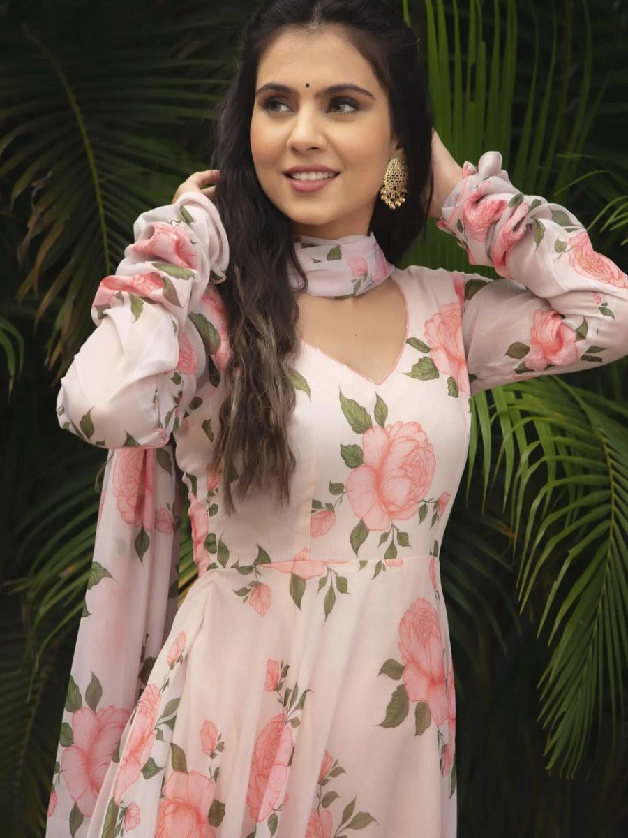 PRESENTING NEW PURE SOFT GEORGETTE FLORAL ANARKALI KURTI BOTTOM WITH DUPATTA COLLATION.