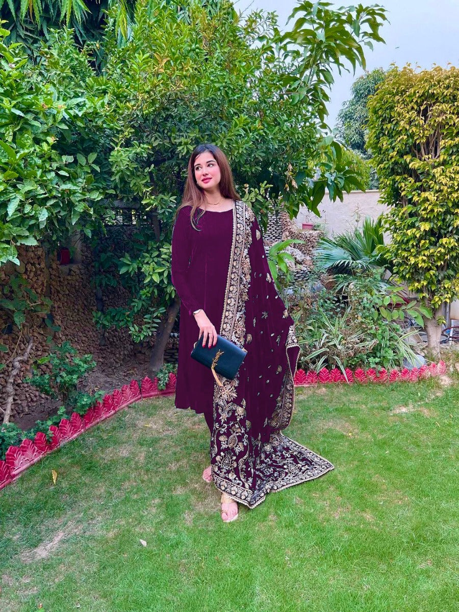 Launching New Designer Wedding Wear Look Full Velvet Anarkali Gown & Dupatta Set.
