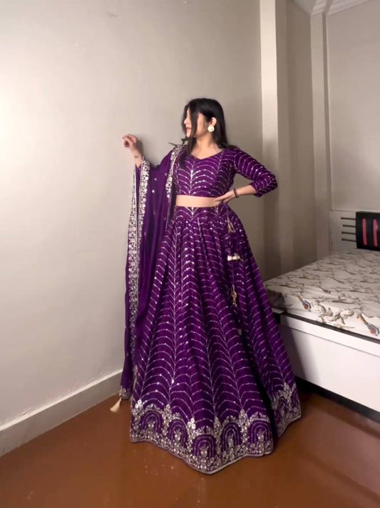 Presenting New  Đěsigner Lehenga-Choli Collaction.