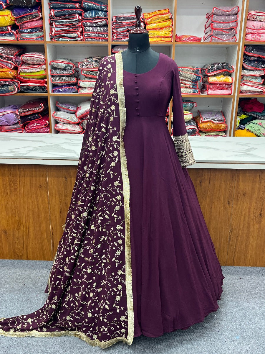 PRESENTING NEW GEORGETTE GOWN DUPPTA FULL SET WITH PENT READY TO WEAR.