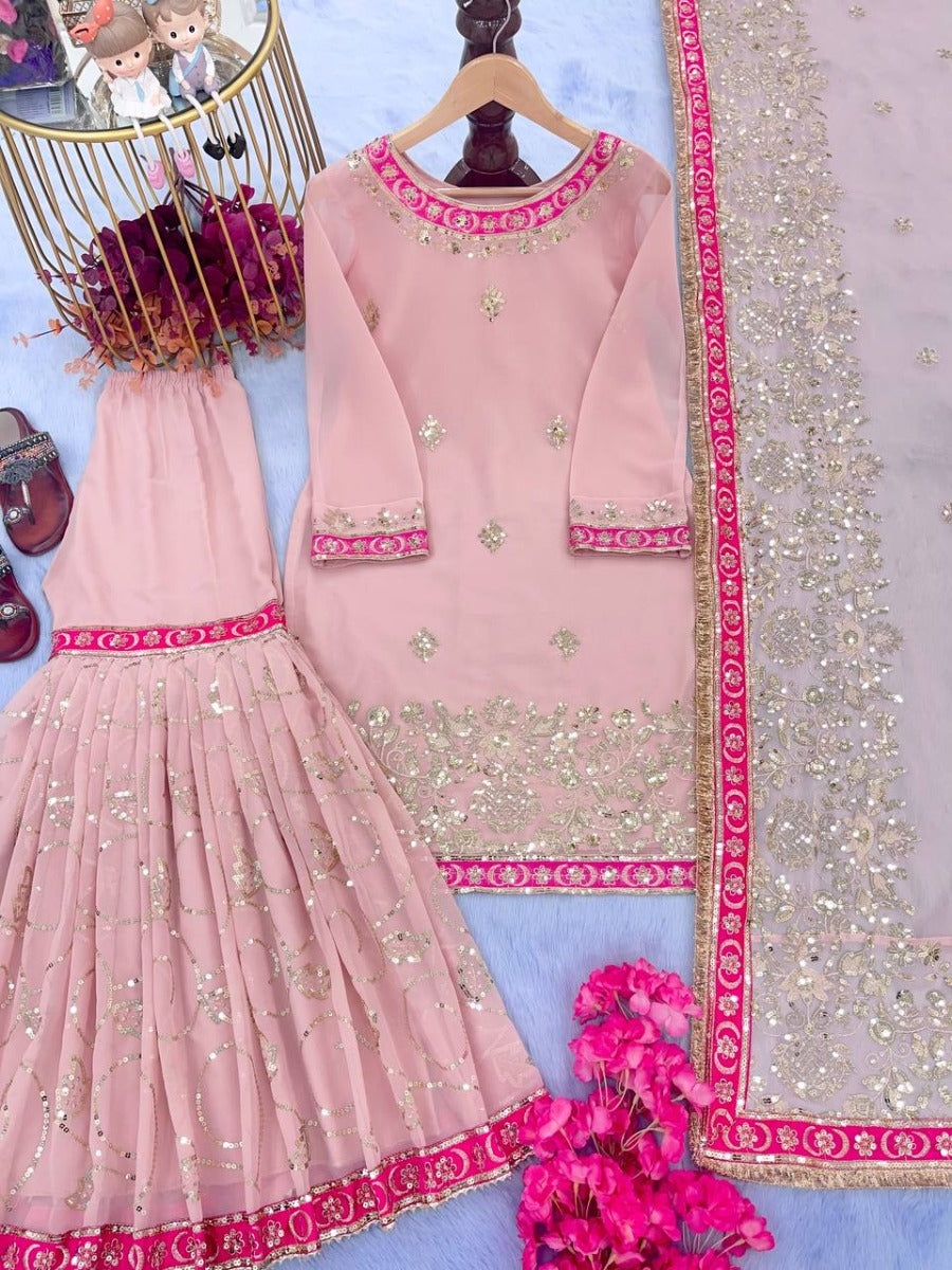 Launching New Đěsigner Party Wear Look Top Plazzo & Dupatta Set.