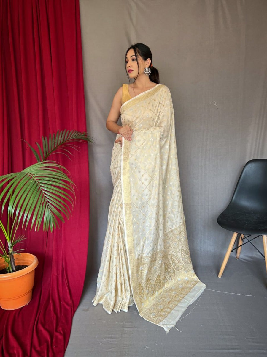 Launching Pure Muslin Soft Silk Saree With All Over Weaving Design Saree.