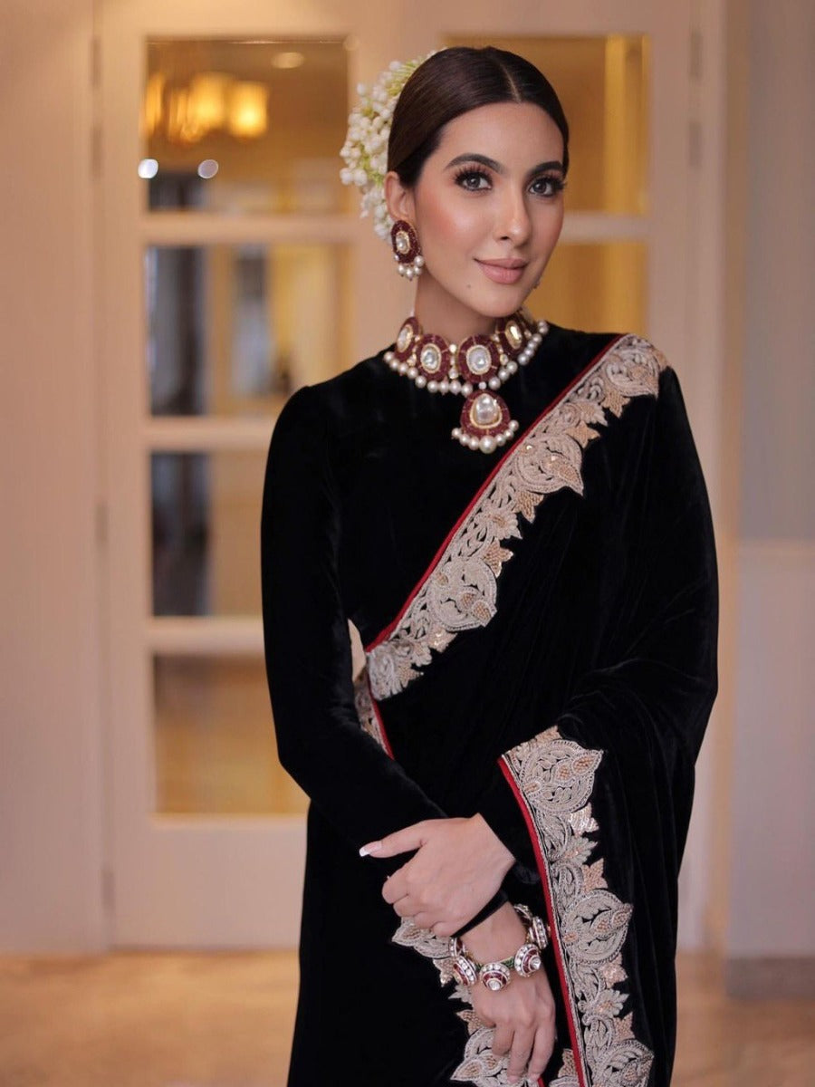 Velvet Saree Blouses Are Back In Trend! – South India Fashion | Velvet  blouse design, Velvet saree, Velvet blouse pattern