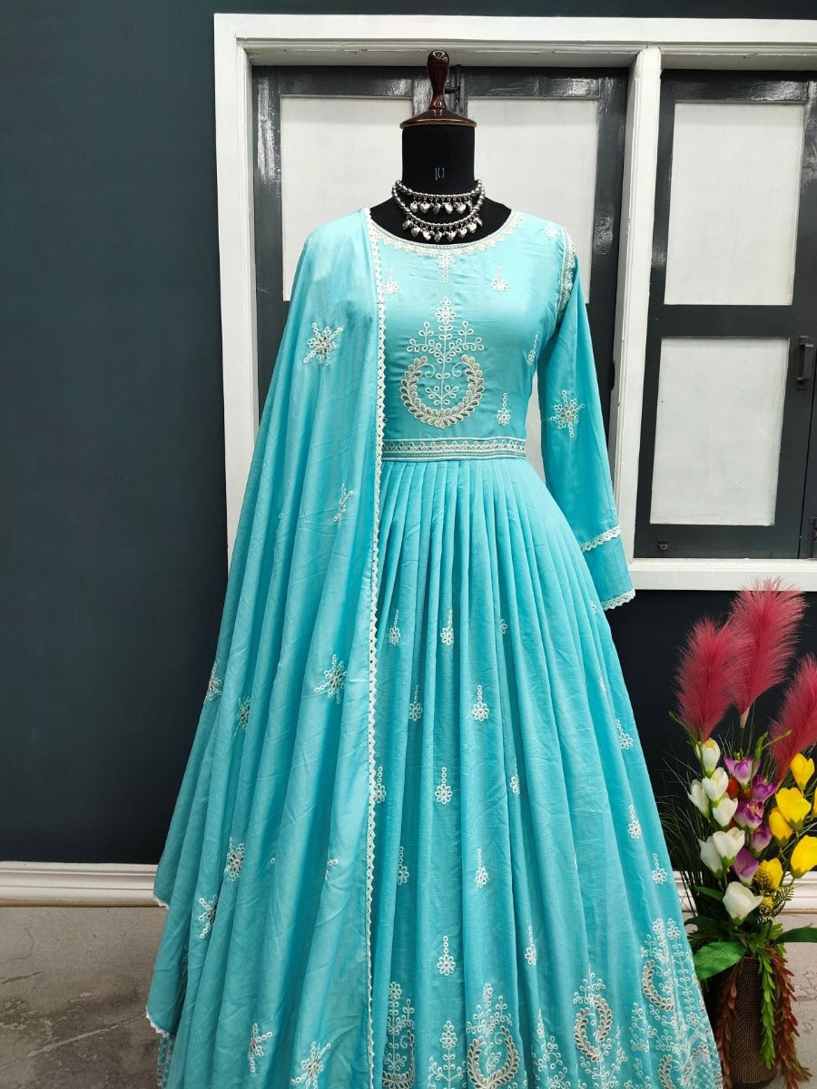 Launching New Designer Party Wear Look AnarKali Gown With Dupatta & Bottom.