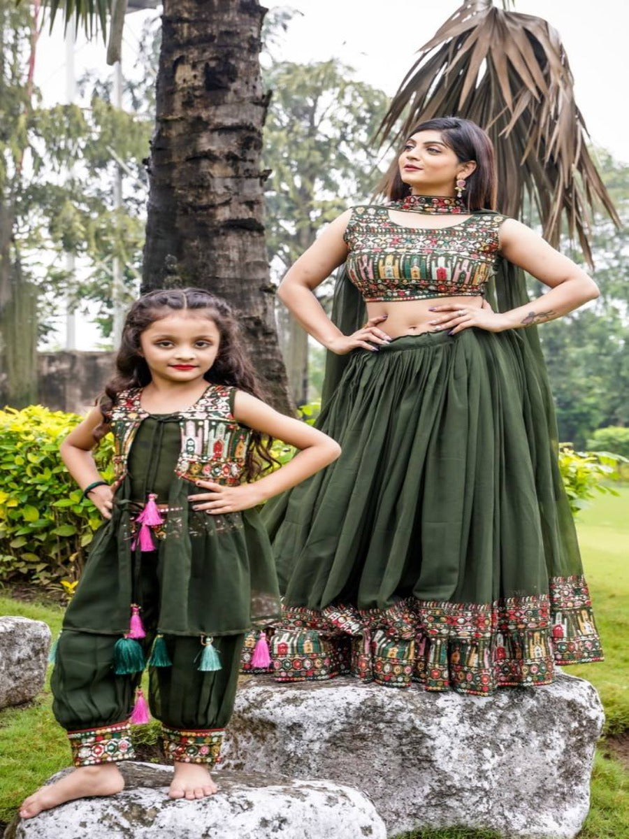 Designer Wedding Wear Look Trending Embroidered Work Top Bottom With Koti For Daughter.