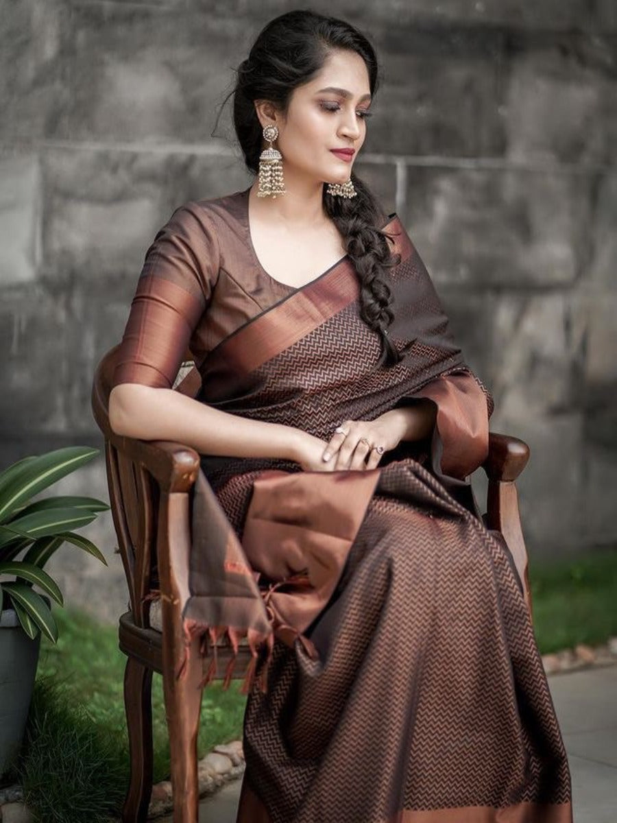 Launching Lichi Silk Banarasi Saree With Copper.