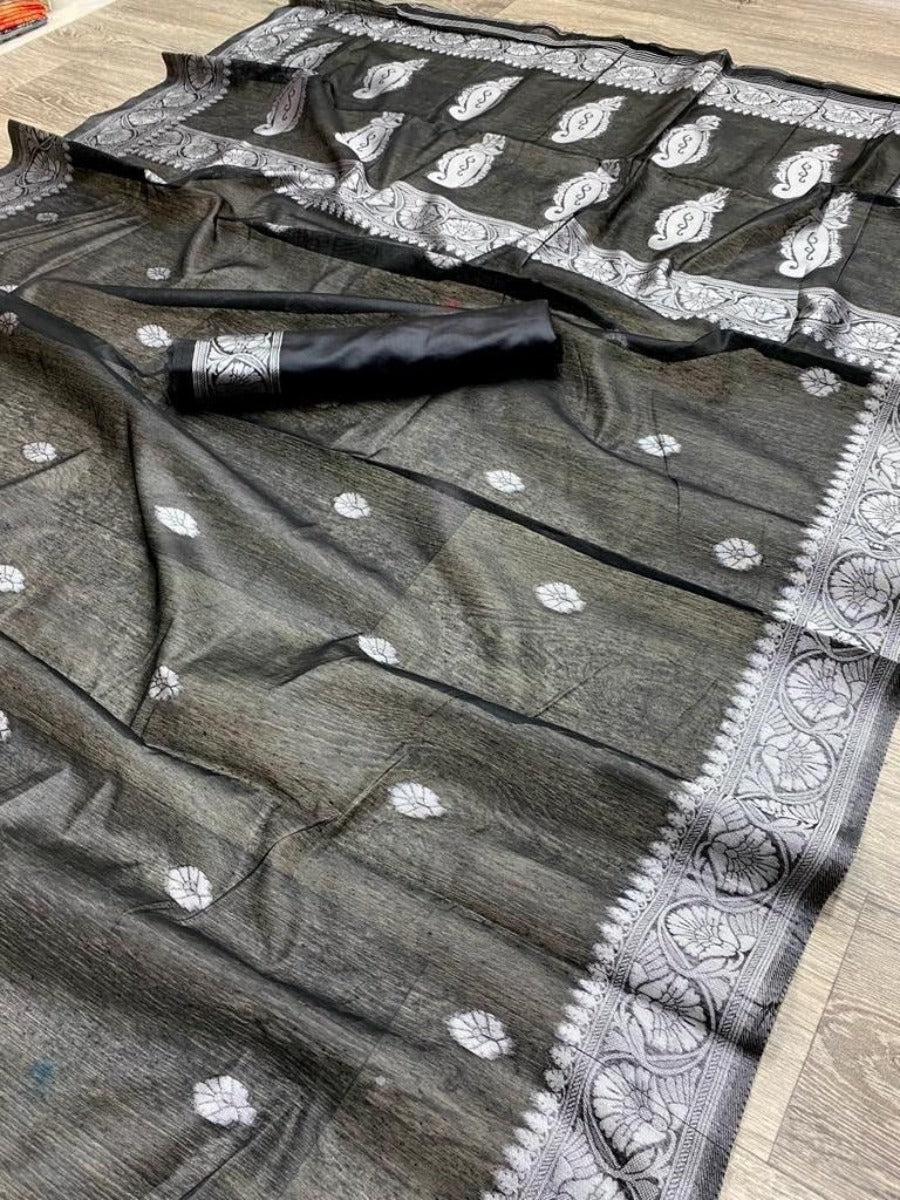 LAUNCHING SPECIAL LILAN SOFT COTTON SAREE WITH SILVER WEAVING.