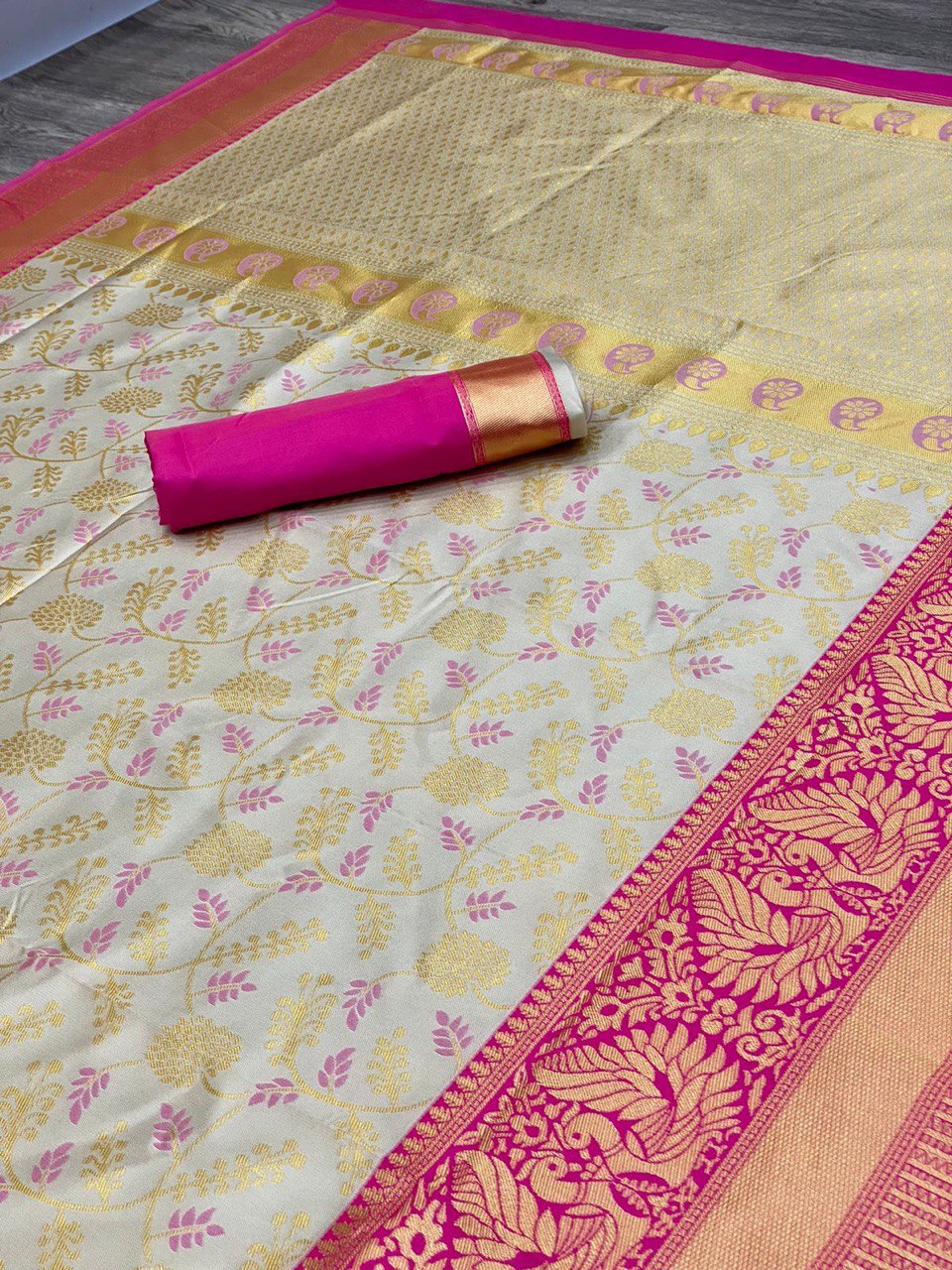 LAUNCHING HANDWOVEN PURE BANARASI SAREE WITH TRUSER WHITE WITH PINK COMBINATIONS WEAVING.