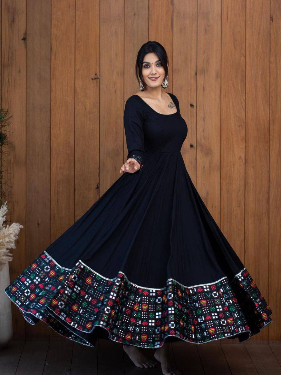 Black Color Beautiful Work Border Gown